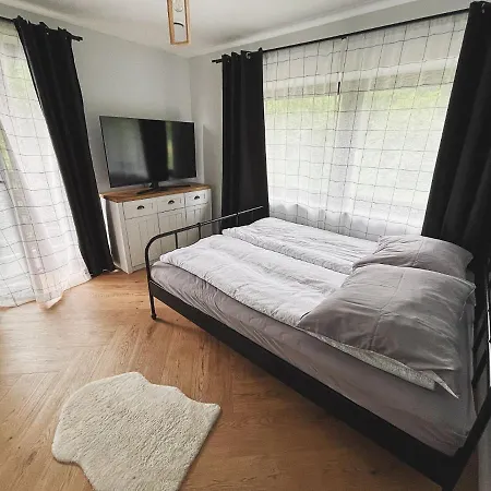 Pod Katami Kamienica (Limanowa)